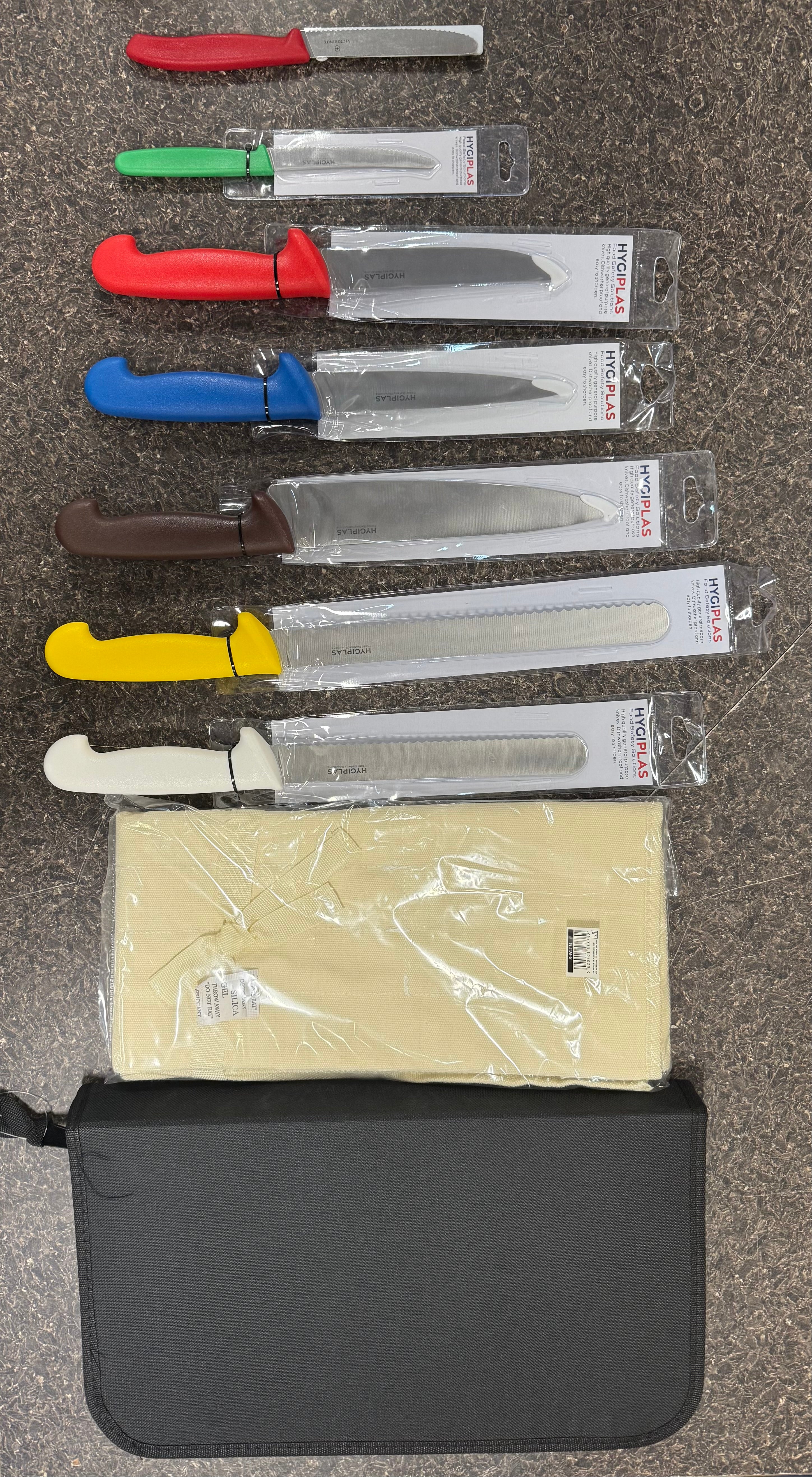 7 Piece Hygiplas Colour Coded Knife Set + Knife Case